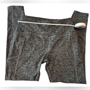 Leg3nd Women’s Gray Fleece Leggings, size XL